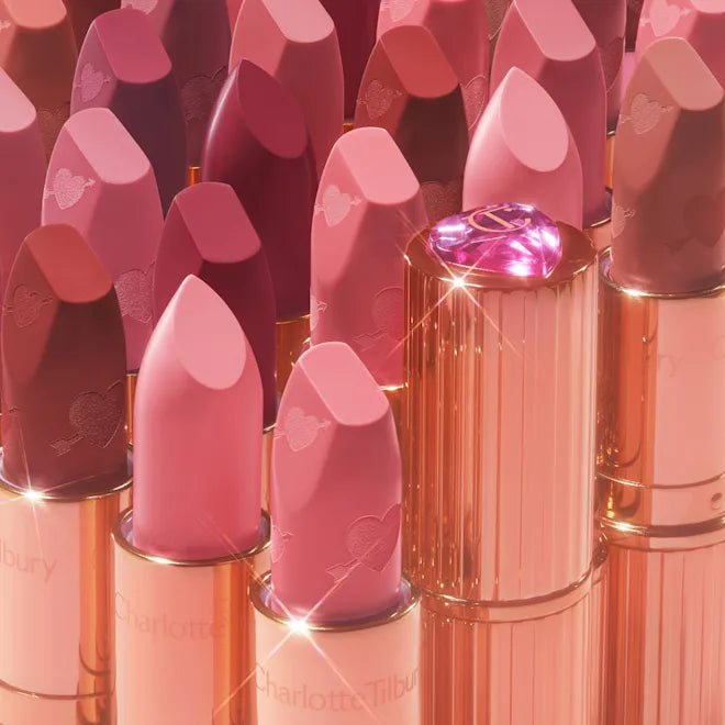 Charlotte Tilbury PILLOW TALK
MATTE REVOLUTION - "LOVE TALK"