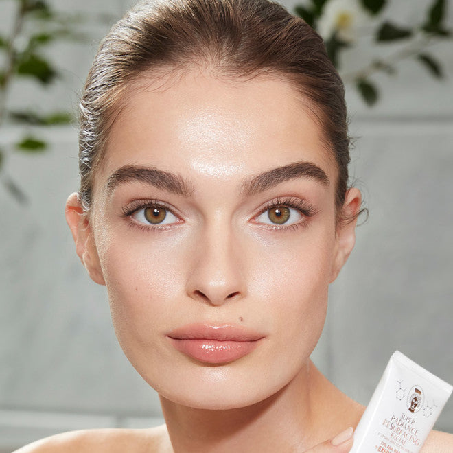 Charlotte Tilbury RADIANCE RESURFACING FACIAL
50ML ACID EXFOLIATOR tropchic
