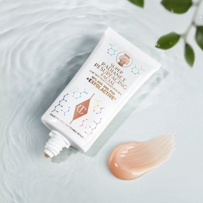 Charlotte Tilbury RADIANCE RESURFACING FACIAL
50ML ACID EXFOLIATOR tropchic