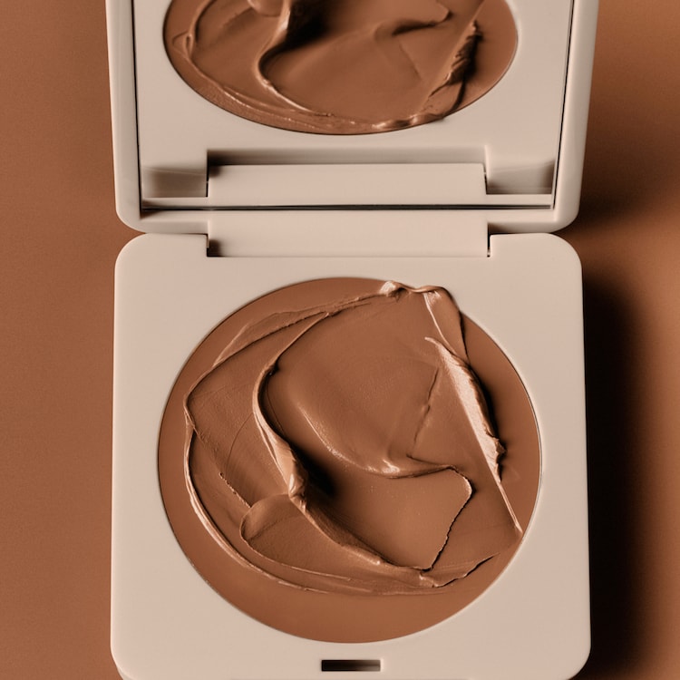 SUMMER FRIDAYS
Bronzer Butter Balm - Baume crème bronzant "Sand"