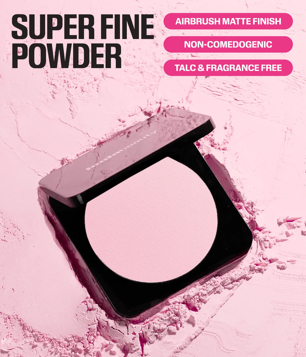 HUDA BEAUTY
Easy Bake Pressed Powder - Poudre Compacte "Ube Birthday Cake"