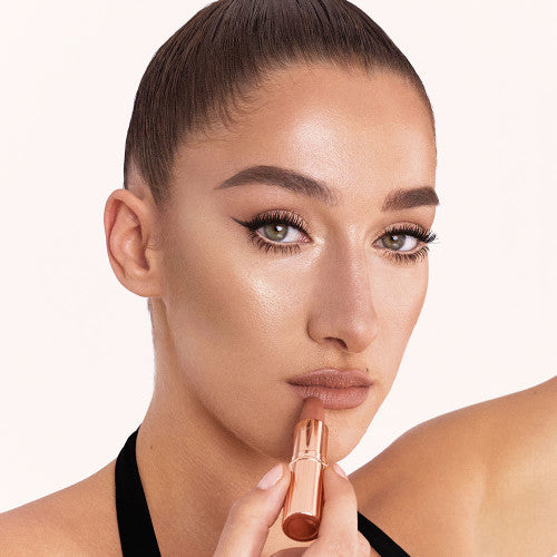Charlotte Tilbury THE SUPER NUDES MATTE REVOLUTION - CATWALKING tropchic