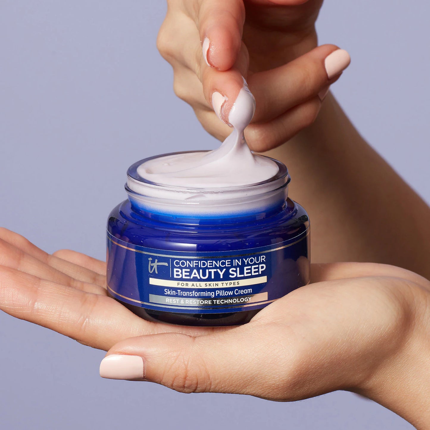 IT COSMETICS
CONFIDENCE IN YOUR BEAUTY SLEEP
Crème de nuit hydratante anti-âge 60ml tropchic