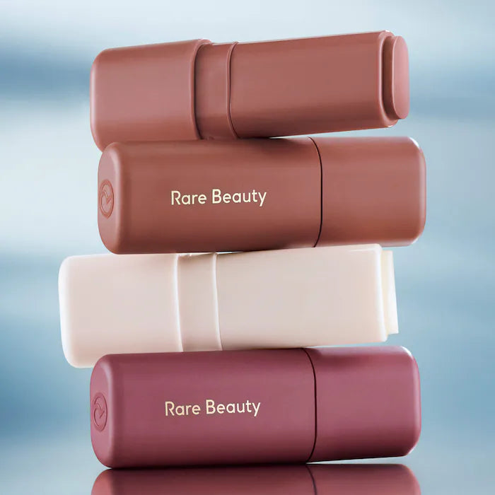 RARE BEAUTY Find Comfort Lip Butter - Baume à lèvres teinté "Loved"