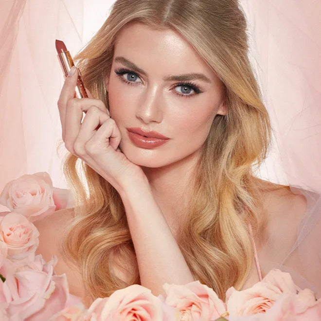 CHARLOTTE TILBURY K.I.S.S.I.N.G "NUDE ROMANCE"