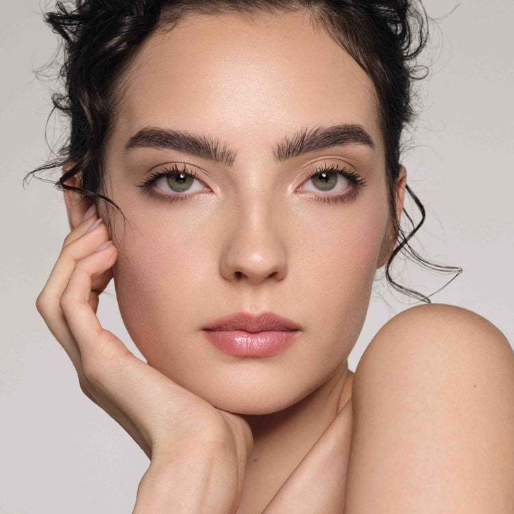 ANASTASIA BEVERLY HILLS
Impeccable Blurring Second Skin Matte Foundation