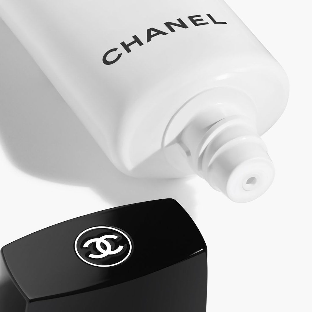 CHANEL HYDRA BEAUTY
Masque De Nuit Au Camélia Hydratant Oxygénant - 100ml