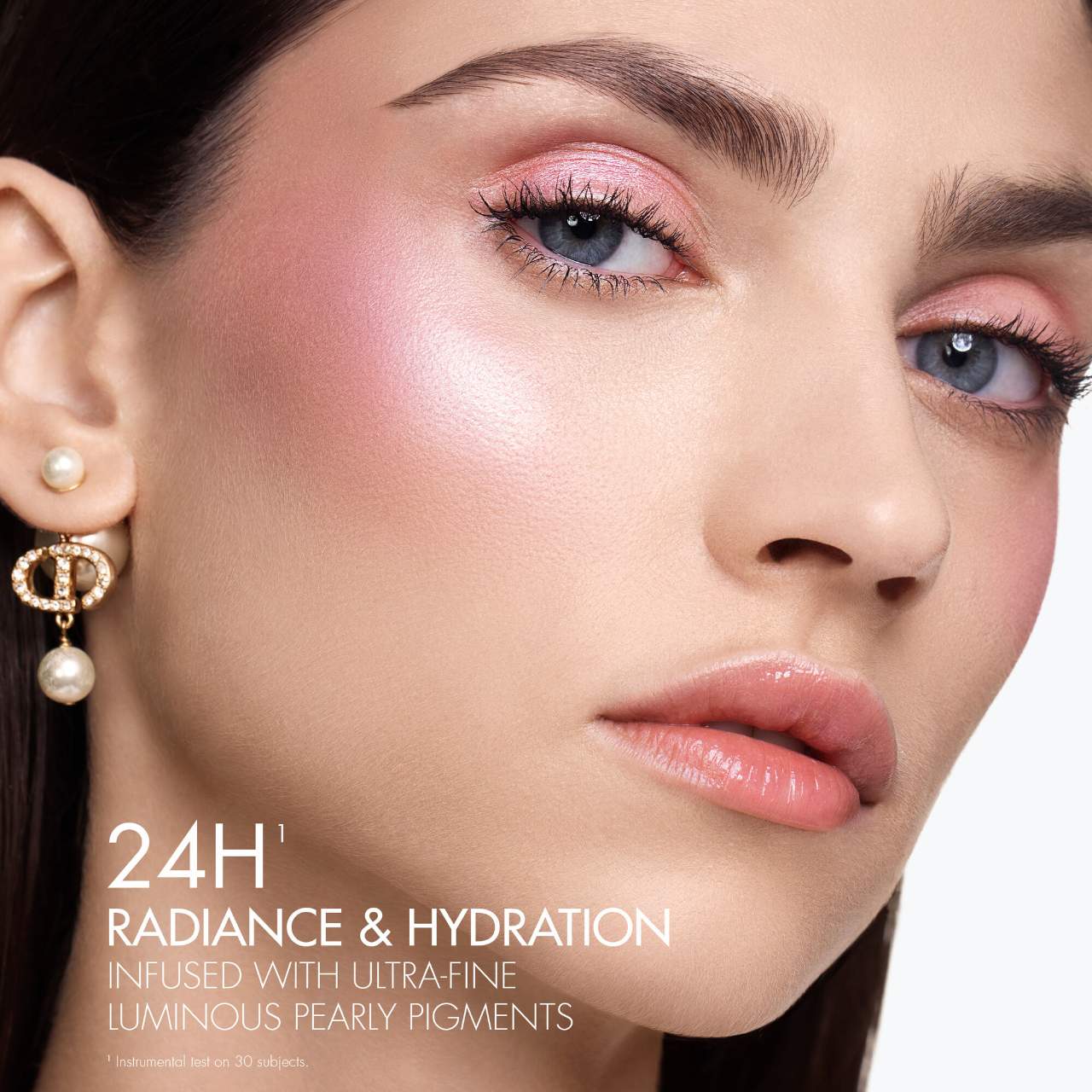 DIOR Forever Glow Maximizer Longwear Liquid Highlighter - Pink