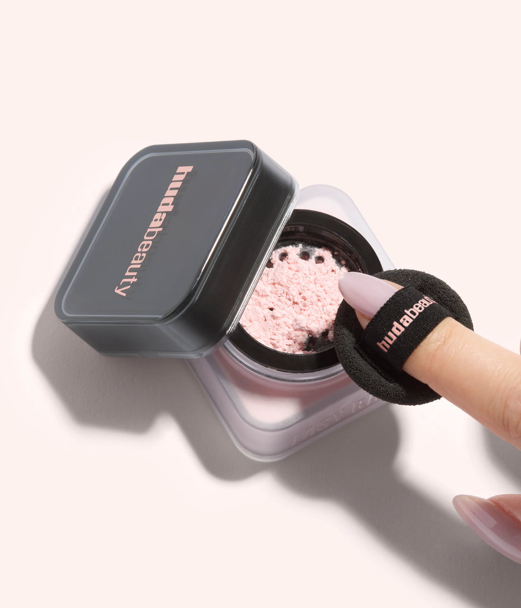 Huda Beauty MINI EASY BAKE LOOSE BAKING & SETTING POWDER - Peach Pie