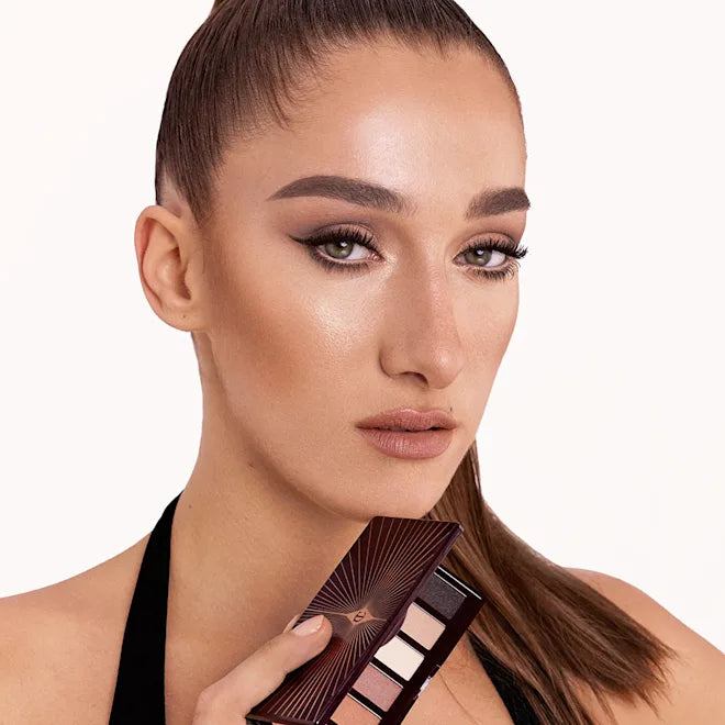 SUPER NUDES EASY EYE PALETTE
EYESHADOW PALETTE Charlotte Tilbury