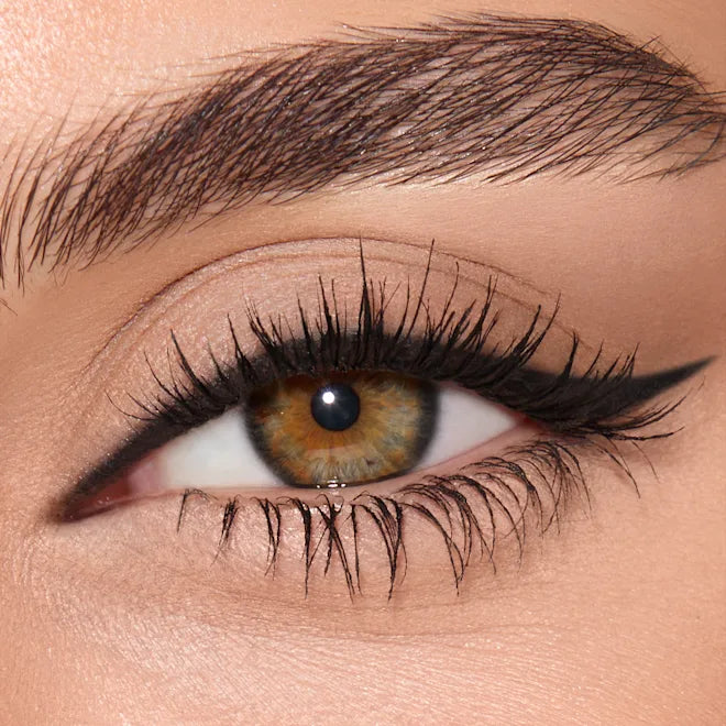 Charlotte Tilbury ROCK 'N' KOHL
BEDROOM BLACK