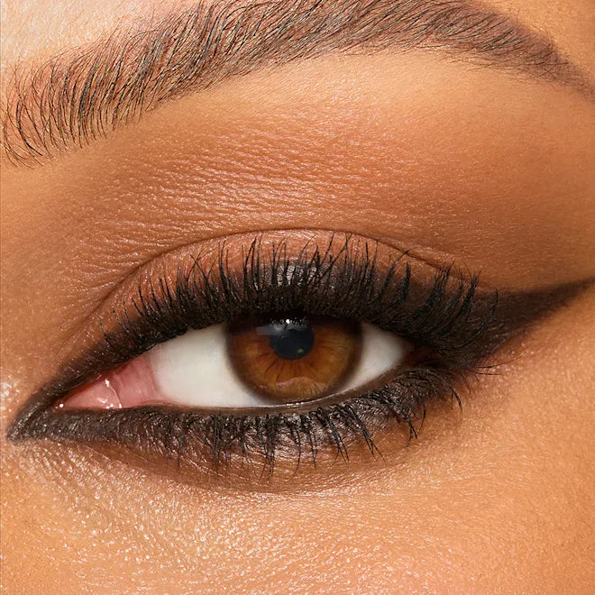 Charlotte Tilbury ROCK 'N' KOHL
BARBARELLA BROWN