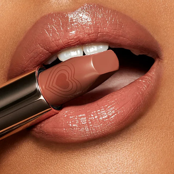 CHARLOTTE TILBURY K.I.S.S.I.N.G "NUDE ROMANCE"