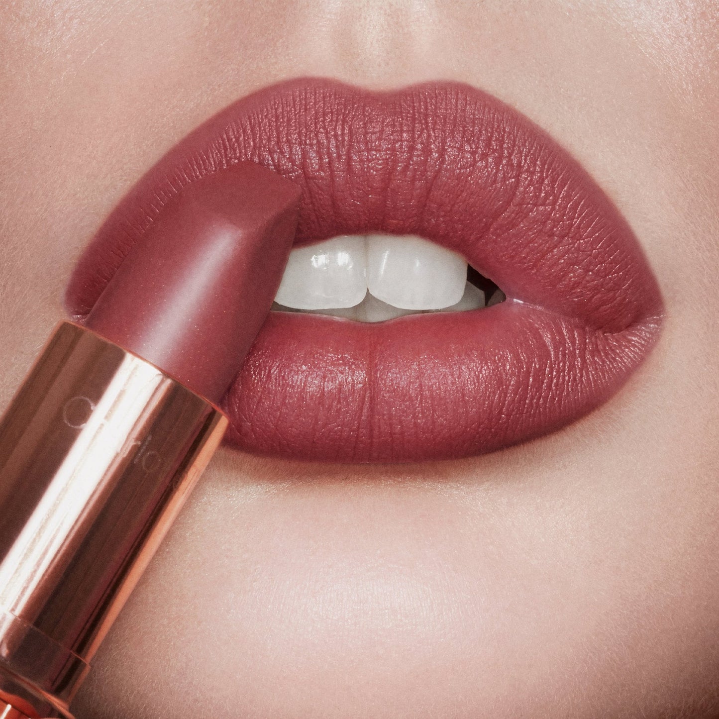 Charlotte Tilbury
Mini Pillow Talk Lipstick & Liner Set tropchic